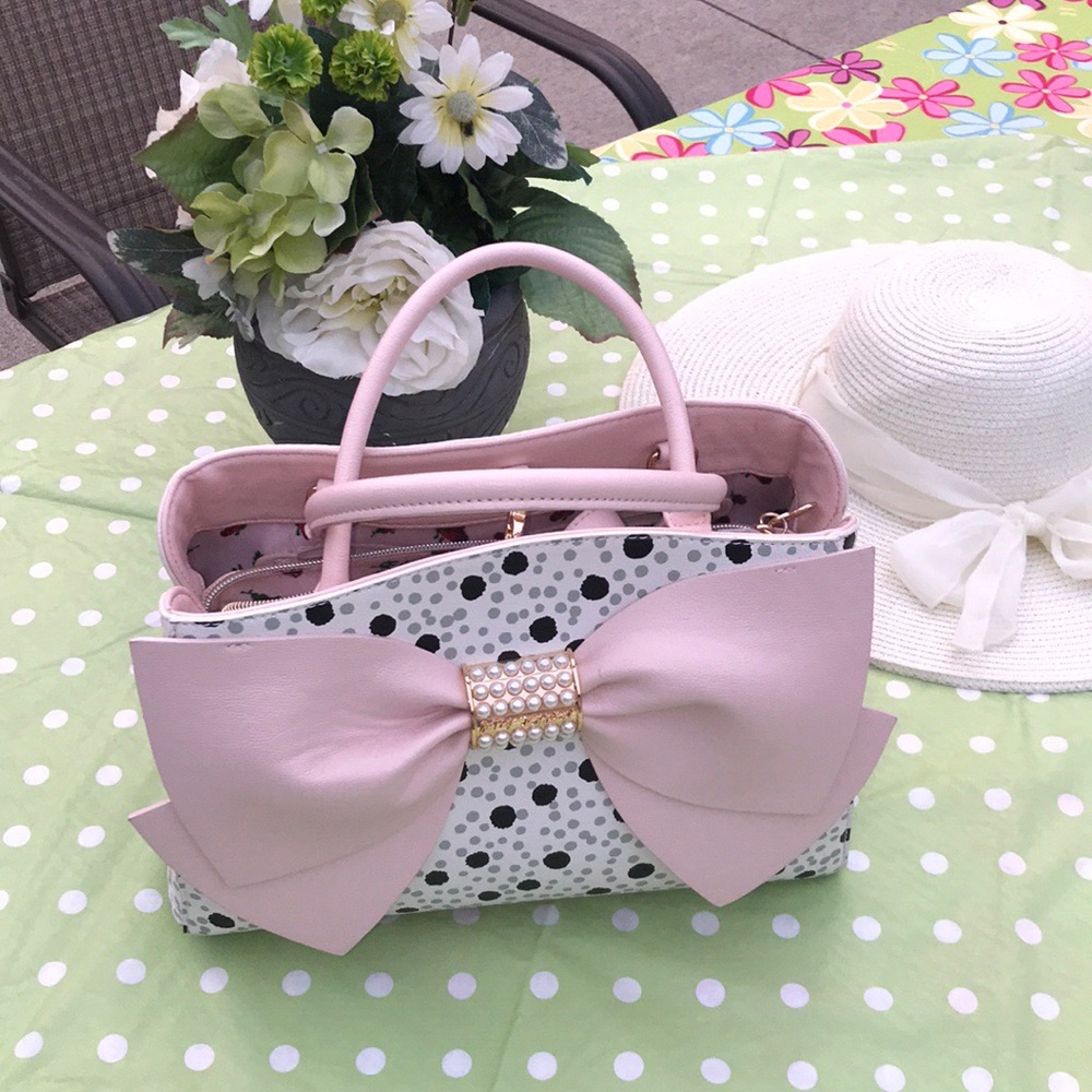 Betsey Johnson purse